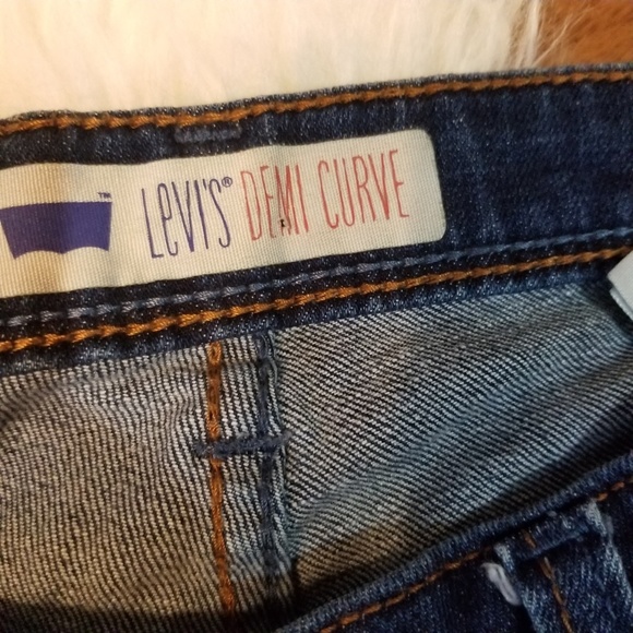 Levi's Women's Demi Curve Jeans Size 11 - Picture 3 of 7